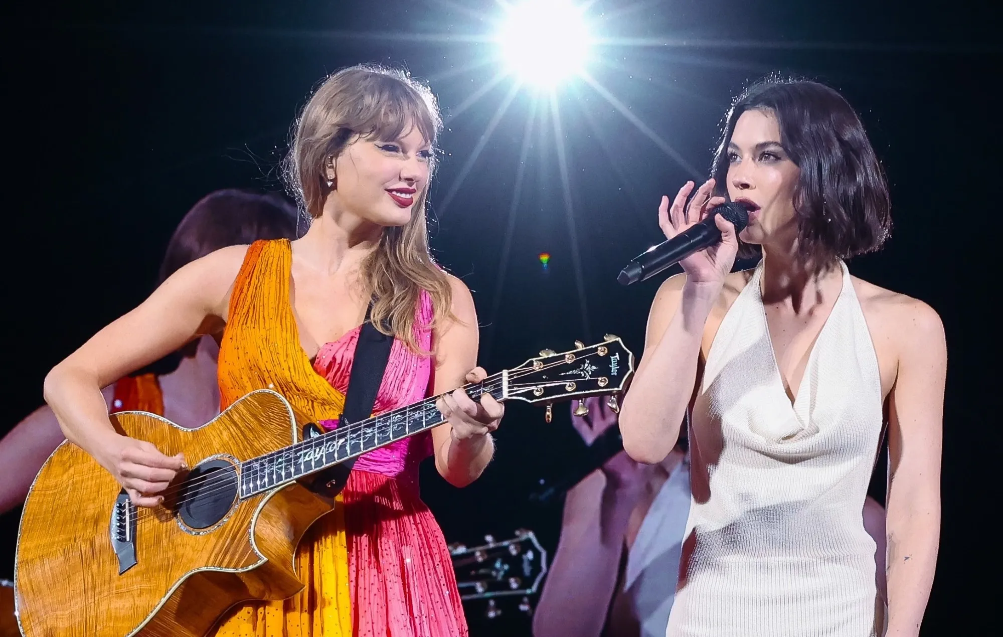 🎤✨ Top Current Female Pop Artists