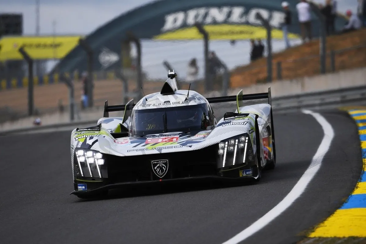 94 - Peugeot - Jakobsen / Vandoorne / Duval